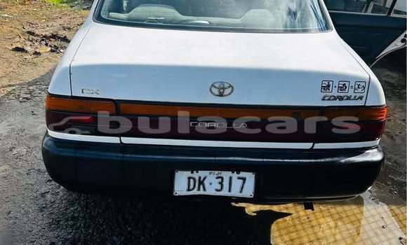 Acheter Occasion Voiture Toyota Corolla Blanc à Suva, Central Acheter Occasion Voiture Toyota Corolla Blanc à Suva, Central