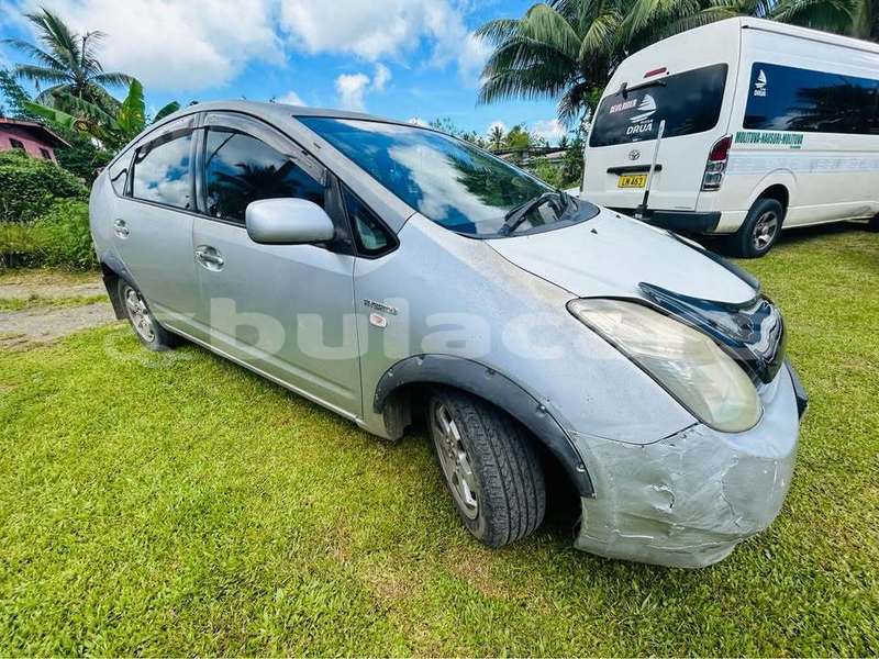 Big with watermark toyota prius central suva 25084