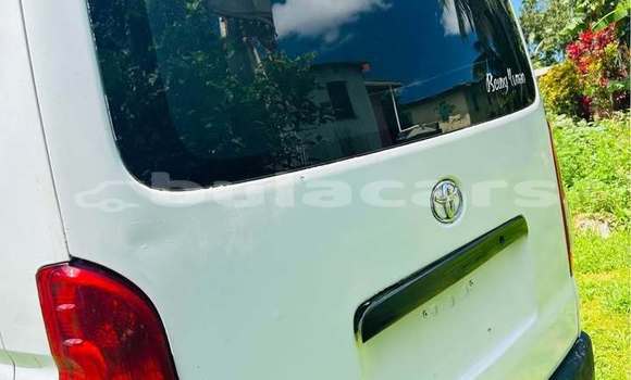 Acheter Occasion Voiture Toyota Hiace Blanc à Suva, Central Acheter Occasion Voiture Toyota Hiace Blanc à Suva, Central