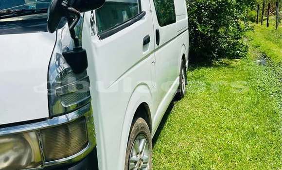 Acheter Occasion Voiture Toyota Hiace Blanc à Suva, Central Acheter Occasion Voiture Toyota Hiace Blanc à Suva, Central