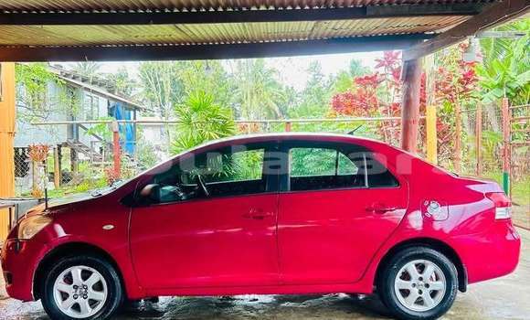 Acheter Occasion Voiture Toyota Belta Rouge à Suva, Central Acheter Occasion Voiture Toyota Belta Rouge à Suva, Central