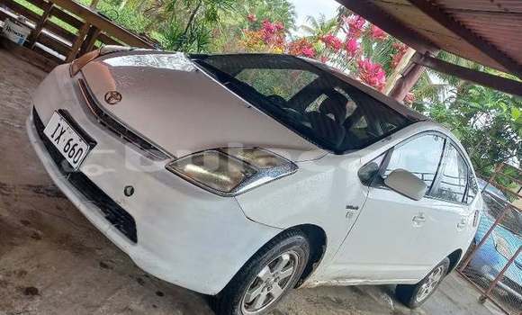 Acheter Occasion Voiture Toyota Prius Blanc à Suva, Central Acheter Occasion Voiture Toyota Prius Blanc à Suva, Central