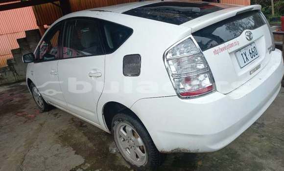 Acheter Occasion Voiture Toyota Prius Blanc à Suva, Central Acheter Occasion Voiture Toyota Prius Blanc à Suva, Central