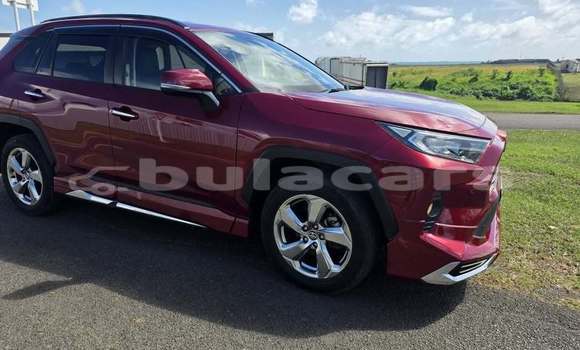 Acheter Occasion Voiture Toyota RAV4 Rouge à Suva, Central Acheter Occasion Voiture Toyota RAV4 Rouge à Suva, Central