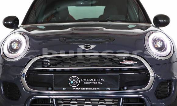 Acheter Neuf Voiture MINI Cooper Noir à Ba, Western Acheter Neuf Voiture MINI Cooper Noir à Ba, Western