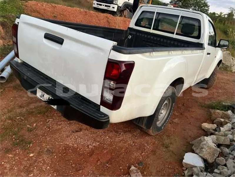 Big with watermark isuzu d max western nadi 25482