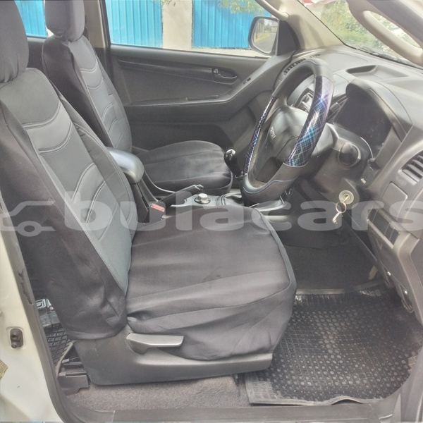 Big with watermark isuzu d max central suva 26617