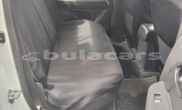 Buy Used Isuzu D–MAX White Car in Suva in Central Buy Used Isuzu D–MAX White Car in Suva in Central