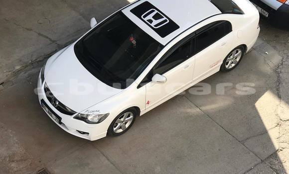 Acheter Neuf Voiture Honda Civic Blanc à Malhaha, Eastern Acheter Neuf Voiture Honda Civic Blanc à Malhaha, Eastern