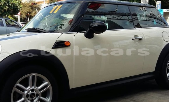 Acheter Neuf Voiture MINI Cooper Blanc à Lomaji, Eastern