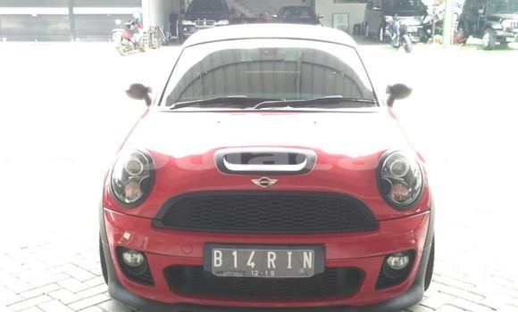 Acheter Neuf Voiture MINI Cooper Rouge à Lami, Central Acheter Neuf Voiture MINI Cooper Rouge à Lami, Central