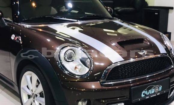 Acheter Neuf Voiture MINI Cooper Marron à Korovou, Central