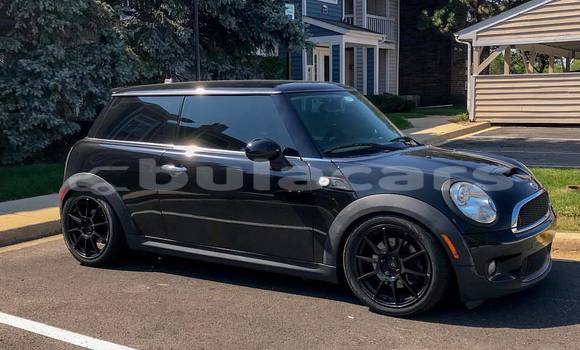 Acheter Neuf Voiture MINI Cooper Noir à Lautoka, Western Acheter Neuf Voiture MINI Cooper Noir à Lautoka, Western