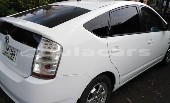 Acheter Occasion Voiture Toyota Prius Blanc à Lautoka, Western Acheter Occasion Voiture Toyota Prius Blanc à Lautoka, Western