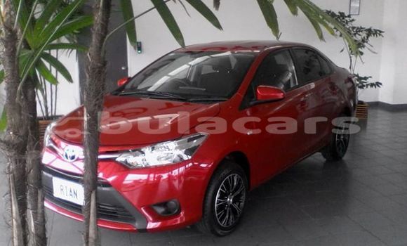 Acheter Occasion Voiture Toyota Yaris Rouge à Suva, Central Acheter Occasion Voiture Toyota Yaris Rouge à Suva, Central