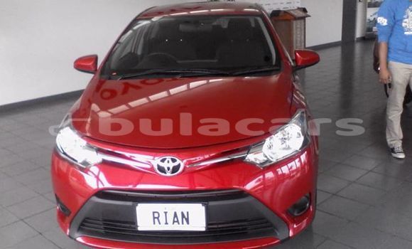 Acheter Occasion Voiture Toyota Yaris Rouge à Suva, Central Acheter Occasion Voiture Toyota Yaris Rouge à Suva, Central