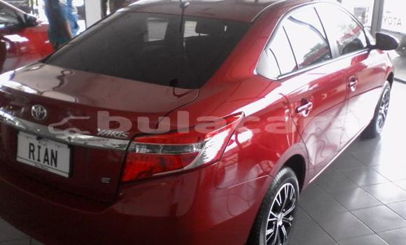 Acheter Occasion Voiture Toyota Yaris Rouge à Suva, Central Acheter Occasion Voiture Toyota Yaris Rouge à Suva, Central