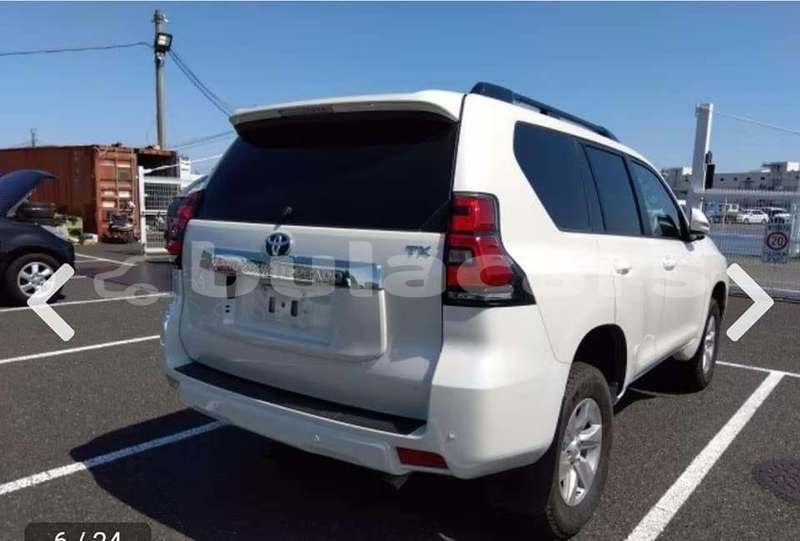 Big with watermark toyota land cruiser prado central suva 28471