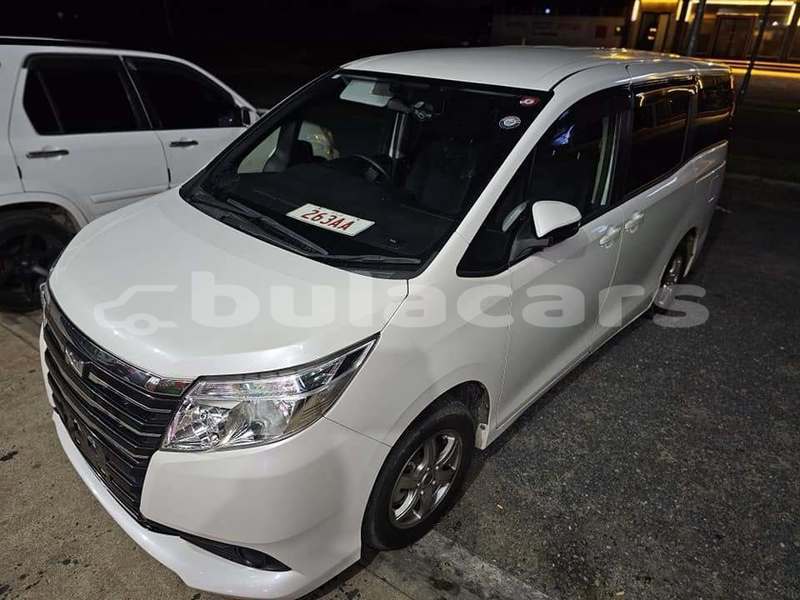 Big with watermark toyota noah central suva 28479