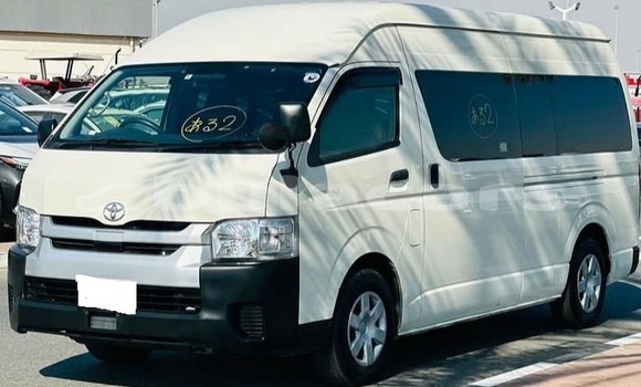 Acheter Occasion Voiture Toyota Hiace Blanc à Suva, Central Acheter Occasion Voiture Toyota Hiace Blanc à Suva, Central