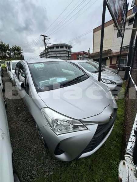 Big with watermark toyota vitz western nadi 28665