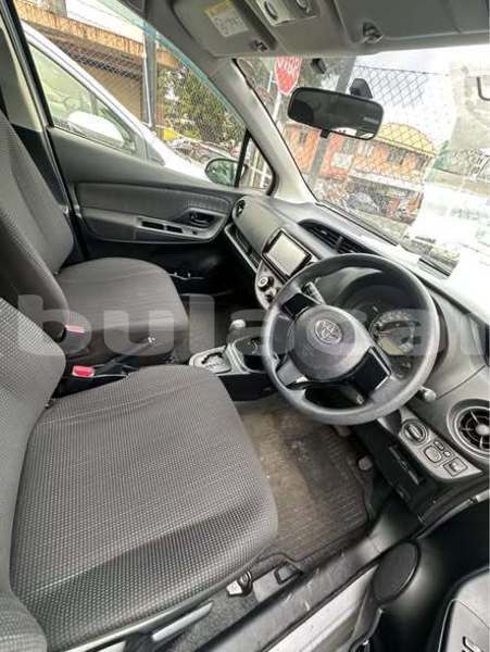 Big with watermark toyota vitz western nadi 28665