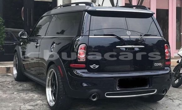 Acheter Neuf Voiture MINI Clubman Noir à Nacula Village, Western Acheter Neuf Voiture MINI Clubman Noir à Nacula Village, Western