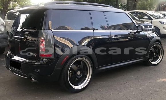 Acheter Neuf Voiture MINI Clubman Noir à Korovou, Central Acheter Neuf Voiture MINI Clubman Noir à Korovou, Central