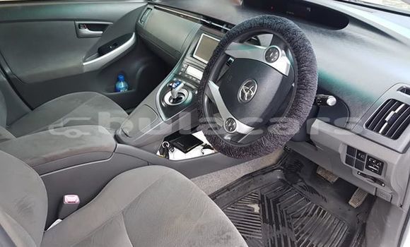 Acheter Occasion Voiture Toyota Prius Gris à Suva, Central Acheter Occasion Voiture Toyota Prius Gris à Suva, Central