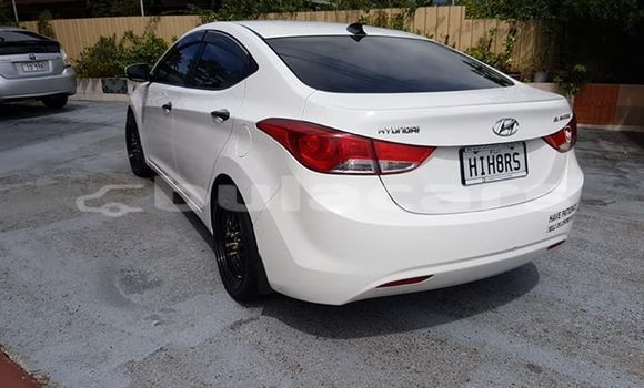 Acheter Occasion Voiture Hyundai Elantra Blanc à Suva, Central Acheter Occasion Voiture Hyundai Elantra Blanc à Suva, Central
