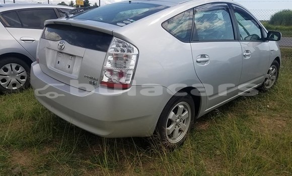 Acheter Occasion Voiture Toyota Prius Gris à Suva, Central Acheter Occasion Voiture Toyota Prius Gris à Suva, Central