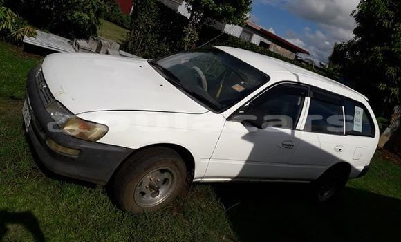 Buy Used Toyota Corolla White Car in Ba in Western Buy Used Toyota Corolla White Car in Ba in Western