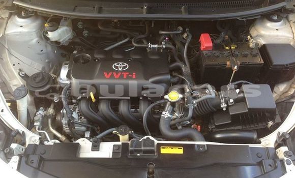 Acheter Occasion Voiture Toyota Yaris Gris à Suva, Central Acheter Occasion Voiture Toyota Yaris Gris à Suva, Central