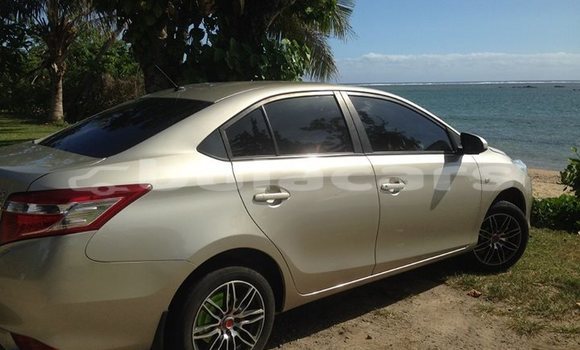 Acheter Occasion Voiture Toyota Yaris Gris à Suva, Central Acheter Occasion Voiture Toyota Yaris Gris à Suva, Central