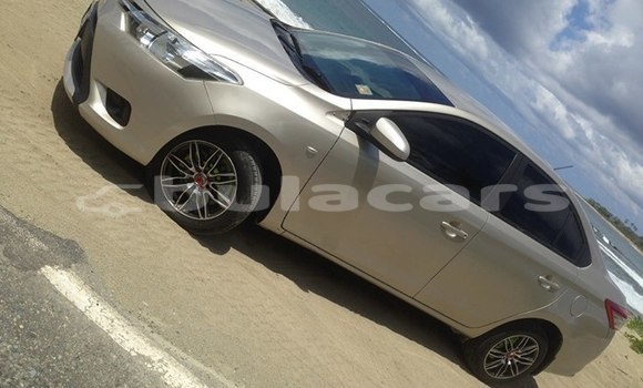 Acheter Occasion Voiture Toyota Yaris Gris à Suva, Central Acheter Occasion Voiture Toyota Yaris Gris à Suva, Central