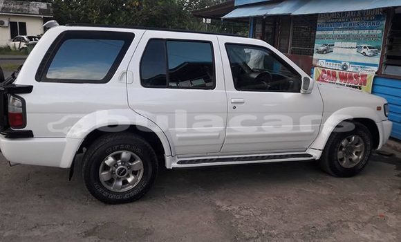Acheter Occasion Voiture Nissan Terrano Blanc à Suva, Central Acheter Occasion Voiture Nissan Terrano Blanc à Suva, Central