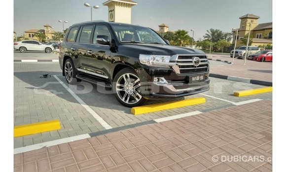 Acheter Import Voiture Toyota Land Cruiser Noir à Import - Dubai, Central Acheter Import Voiture Toyota Land Cruiser Noir à Import - Dubai, Central