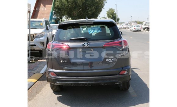 Acheter Import Voiture Toyota RAV4 Gris à Import - Dubai, Central Acheter Import Voiture Toyota RAV4 Gris à Import - Dubai, Central