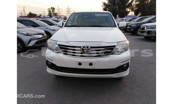 Buy Import Toyota Fortuner White Car in Import - Dubai in Central Buy Import Toyota Fortuner White Car in Import - Dubai in Central