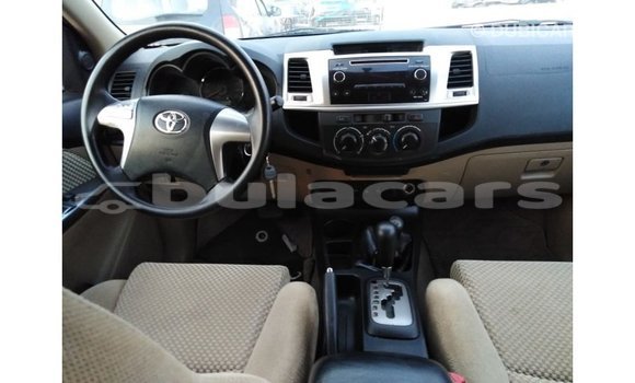 Buy Import Toyota Fortuner White Car in Import - Dubai in Central Buy Import Toyota Fortuner White Car in Import - Dubai in Central