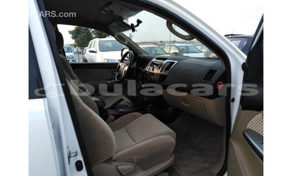 Buy Import Toyota Fortuner White Car in Import - Dubai in Central Buy Import Toyota Fortuner White Car in Import - Dubai in Central