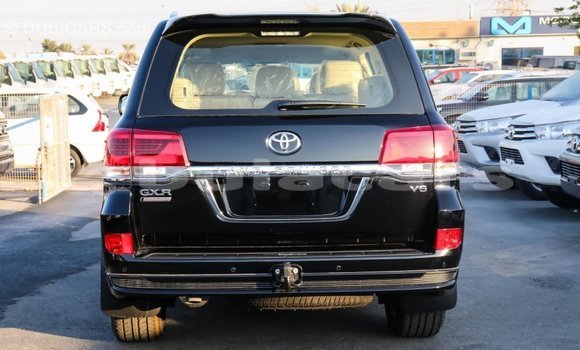 Buy Import Toyota Land Cruiser Black Car in Import - Dubai in Central Buy Import Toyota Land Cruiser Black Car in Import - Dubai in Central