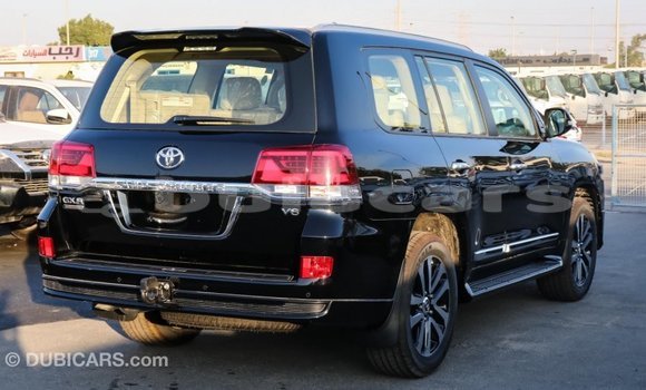 Buy Import Toyota Land Cruiser Black Car in Import - Dubai in Central Buy Import Toyota Land Cruiser Black Car in Import - Dubai in Central