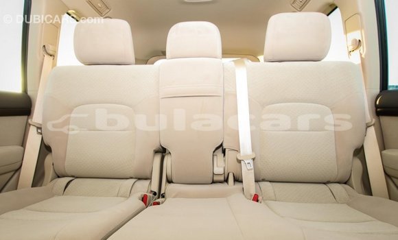 Buy Import Toyota Land Cruiser White Car in Import - Dubai in Central Buy Import Toyota Land Cruiser White Car in Import - Dubai in Central