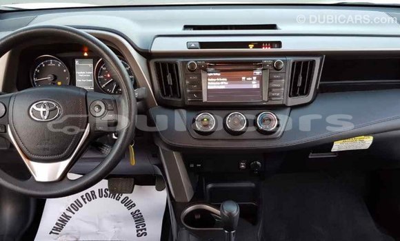 Buy Import Toyota RAV4 White Car in Import - Dubai in Central Buy Import Toyota RAV4 White Car in Import - Dubai in Central