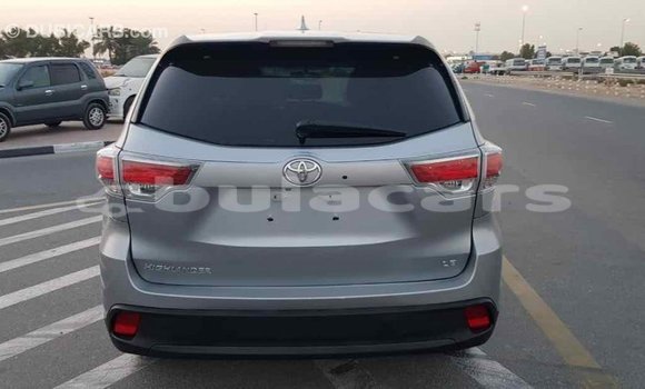 Buy Import Toyota Highlander Grey Car in Import - Dubai in Central Buy Import Toyota Highlander Grey Car in Import - Dubai in Central
