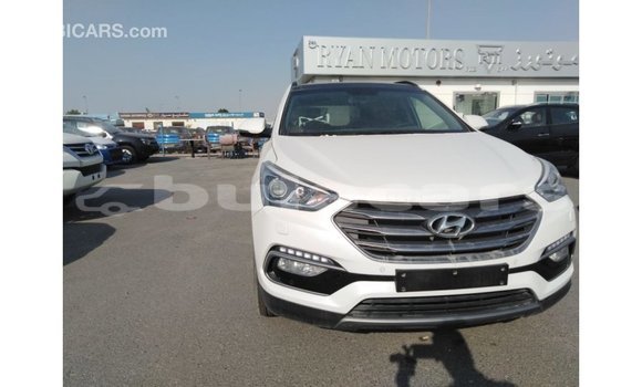 Buy Import Hyundai Santa Fe White Car in Import - Dubai in Central Buy Import Hyundai Santa Fe White Car in Import - Dubai in Central