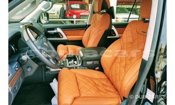 Acheter Import Voiture Toyota Land Cruiser Noir à Import - Dubai, Central Acheter Import Voiture Toyota Land Cruiser Noir à Import - Dubai, Central