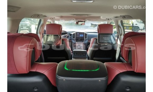 Buy Import Toyota Land Cruiser Black Car in Import - Dubai in Central Buy Import Toyota Land Cruiser Black Car in Import - Dubai in Central