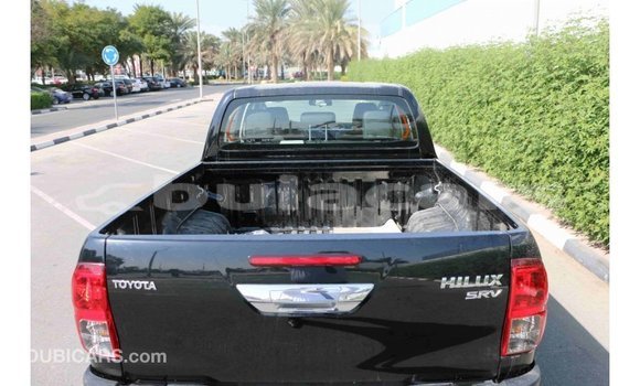 Acheter Import Voiture Toyota Hilux Noir à Import - Dubai, Central Acheter Import Voiture Toyota Hilux Noir à Import - Dubai, Central